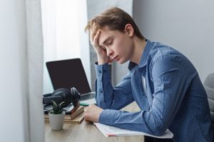 高校生で若ハゲになる8つの原因と有効な若ハゲ対策法13選！